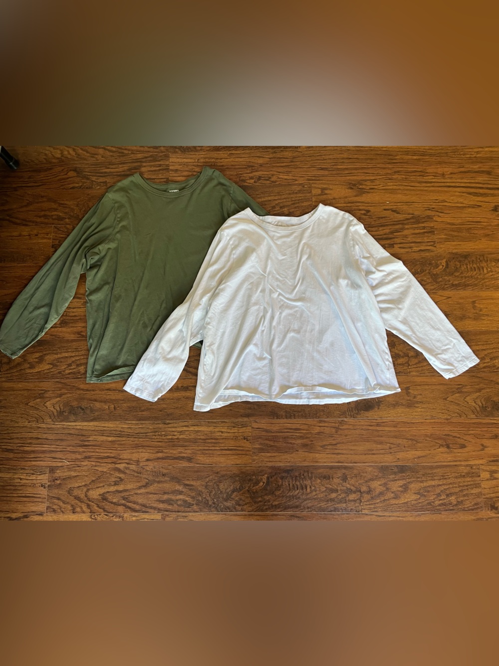 Old Navy Long Sleeve Bundle of 2 | Olive and White XXL